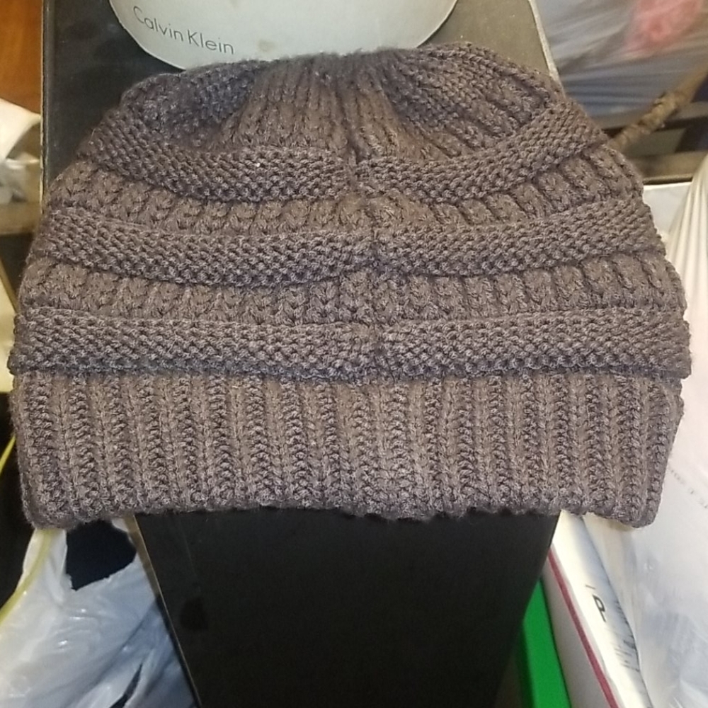 C.C beanie - Picture 2 of 3